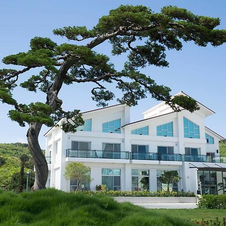墾丁椰林 海灘文旅 Hotell Cape Eluanbi Exteriör bild