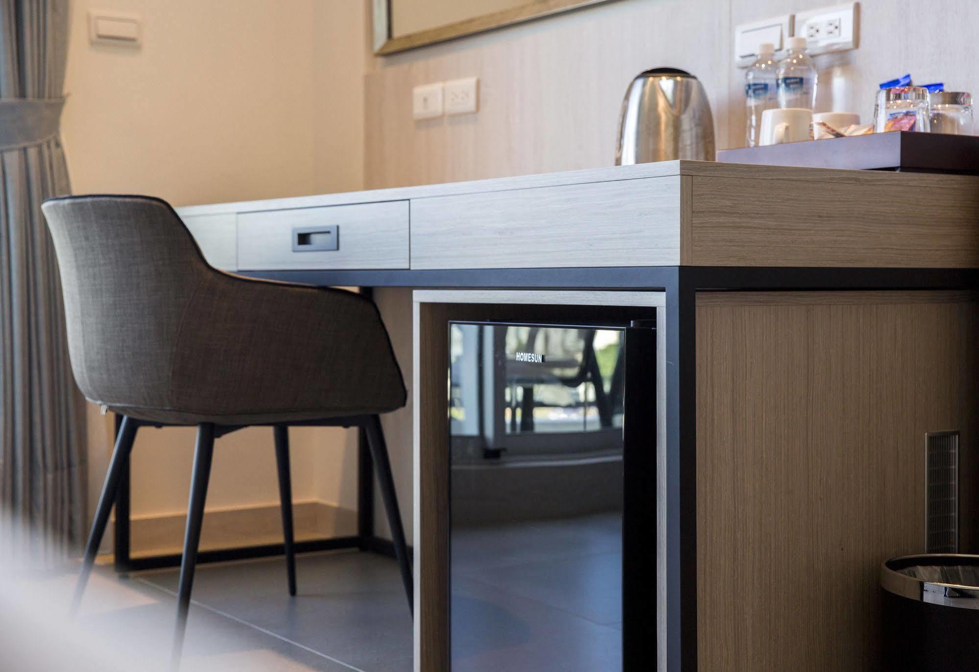 墾丁椰林 海灘文旅 Hotell Cape Eluanbi Exteriör bild