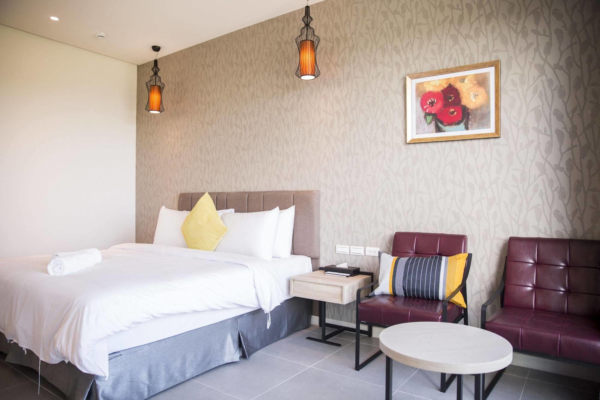 墾丁椰林 海灘文旅 Hotell Cape Eluanbi Exteriör bild