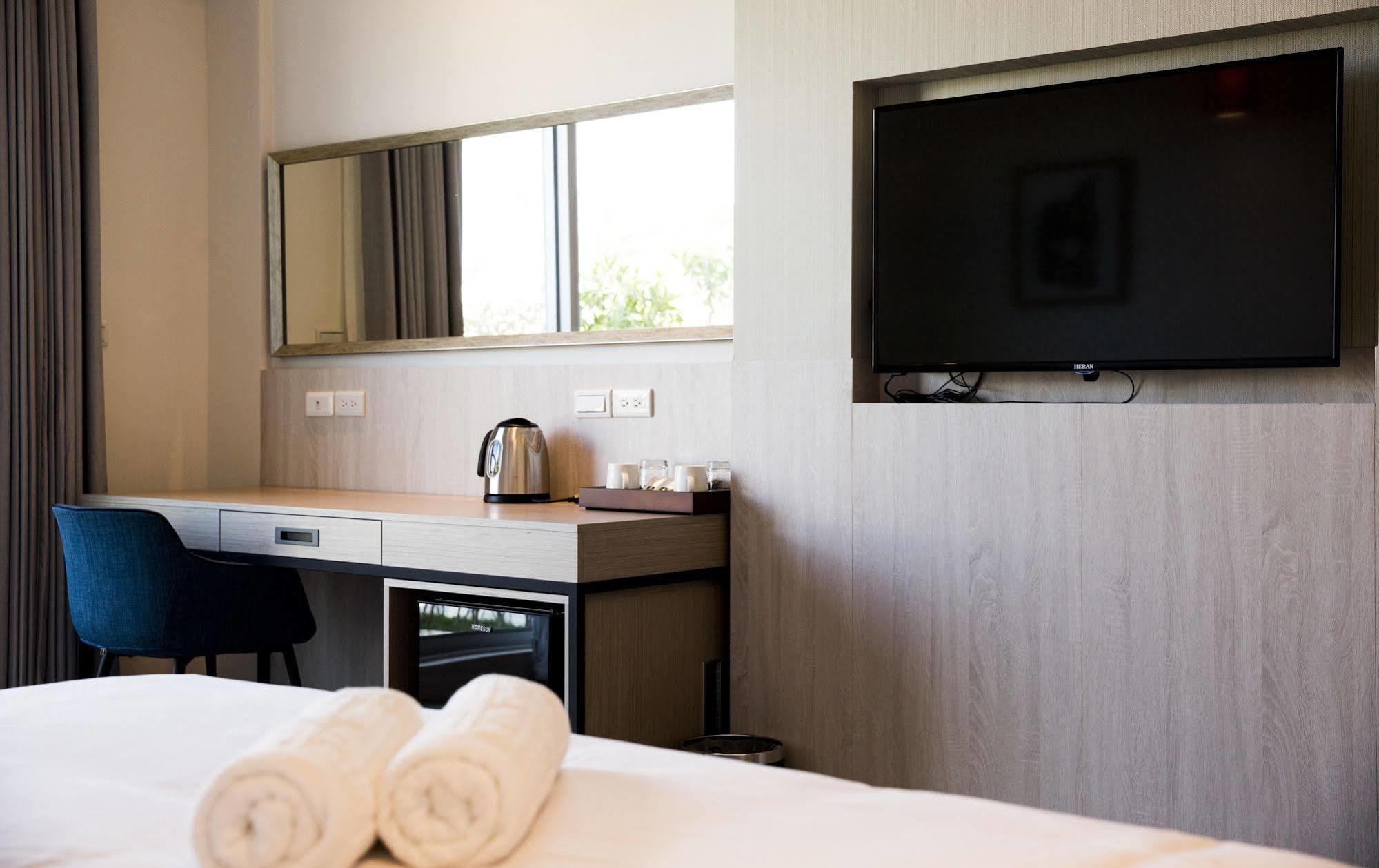 墾丁椰林 海灘文旅 Hotell Cape Eluanbi Exteriör bild
